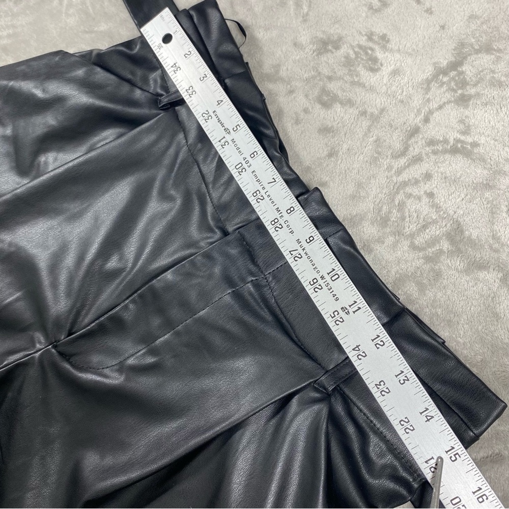 ZARA Women's Black Faux Leather Short Pants sz LARGE Belted High Rise Pleated - Picture 12 of 16